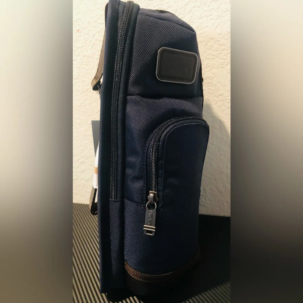 Brand New with Tag TUMI Higgins Sling Navy - Picture 6 of 6